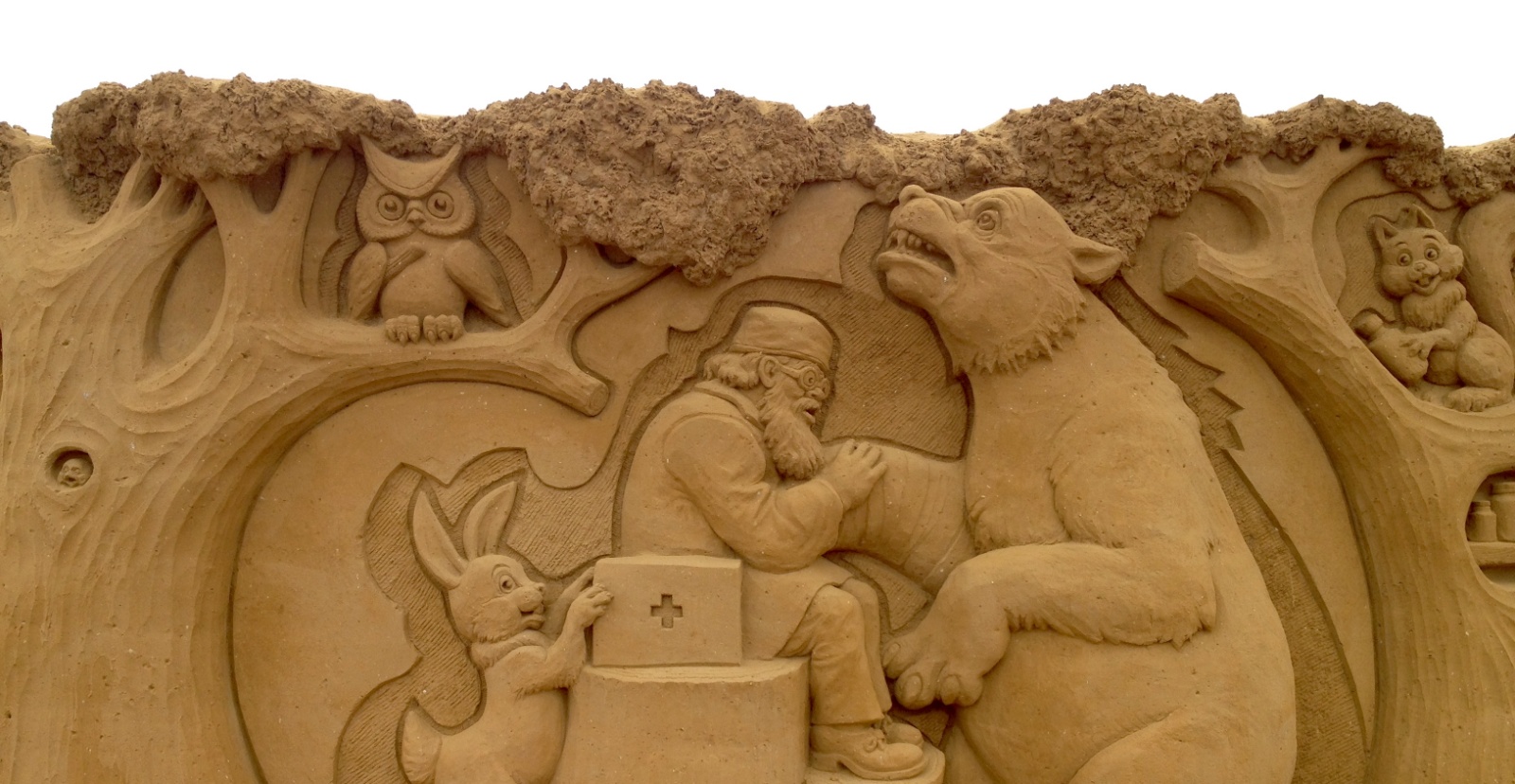 Zandsculptuur Dierendokter
